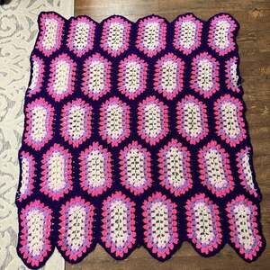Vintage Purple and Pink Oval Granny Square Crochet Afghan Throw Blanket